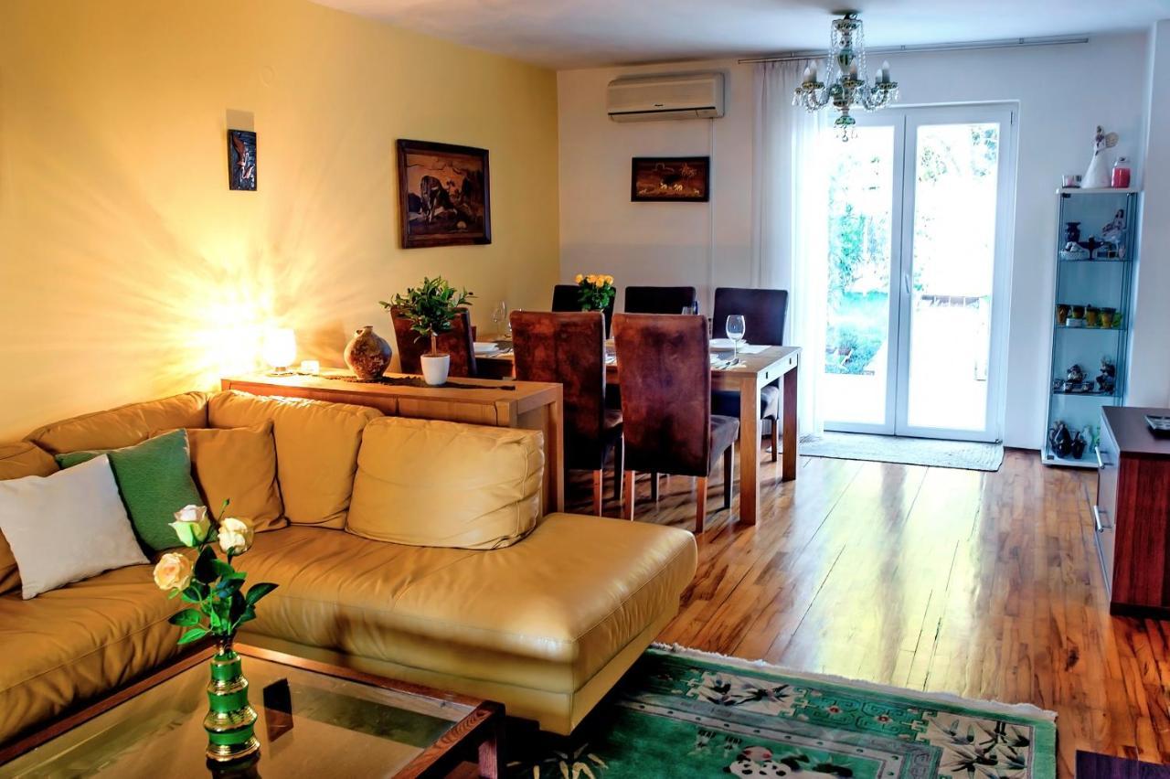 Hana House Pula Villa Bagian luar foto