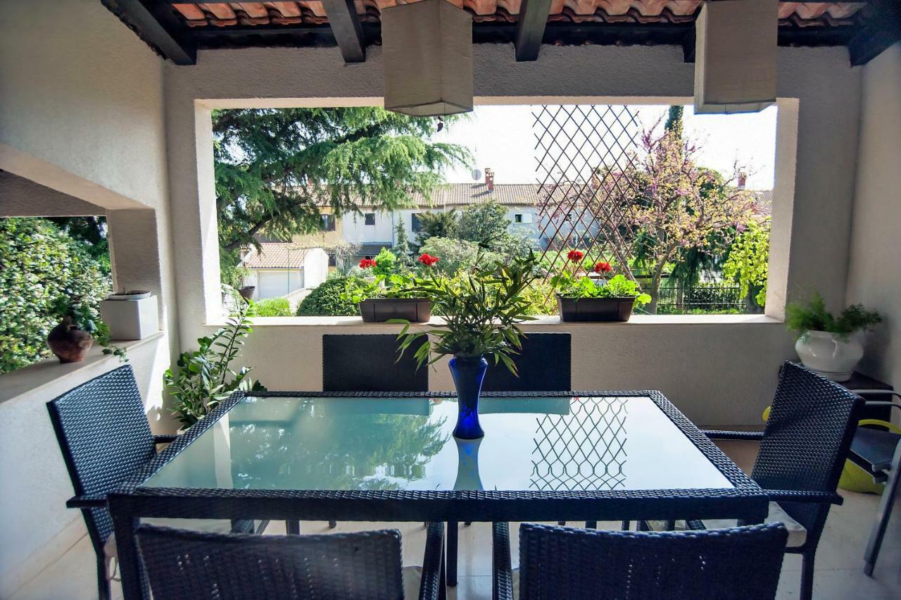 Hana House Pula Villa Bagian luar foto